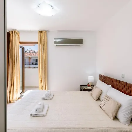 Modern 2bedroom Penthouse Near Sea Apartment