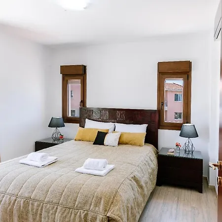 Cozy 2Bedroom Apartment Between Sea And City Life *