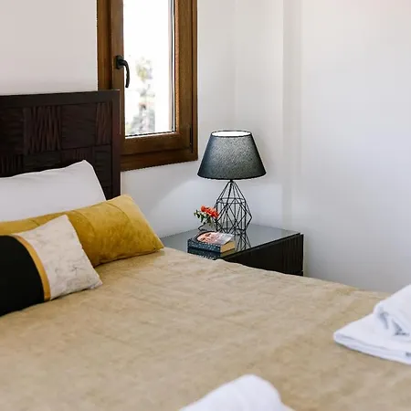 Modern 2bedroom Penthouse Near Sea