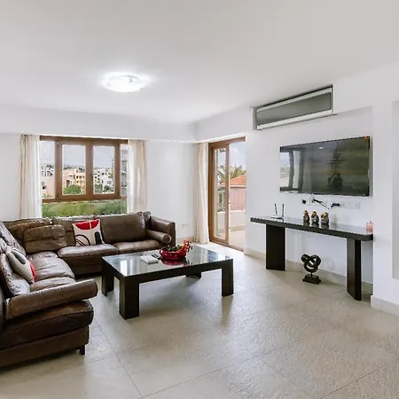 公寓 Modern 2bedroom Penthouse Near Sea Paphos