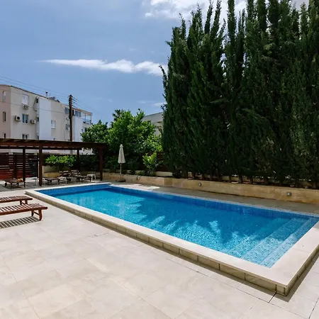 Modern 2bedroom Penthouse Near Sea アパート